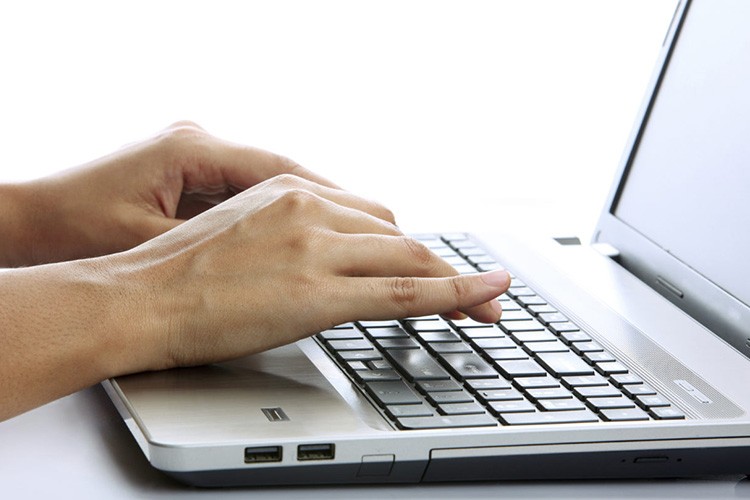 Günümüzün üçte birini internet kullanarak geçiriyoruz