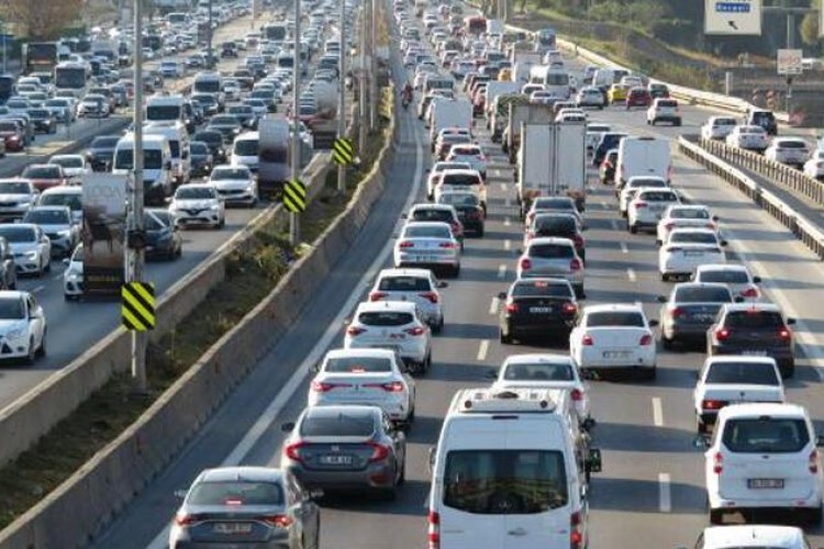 Trafiğe martta 191 bin 729 aracın kaydı yapıldı
