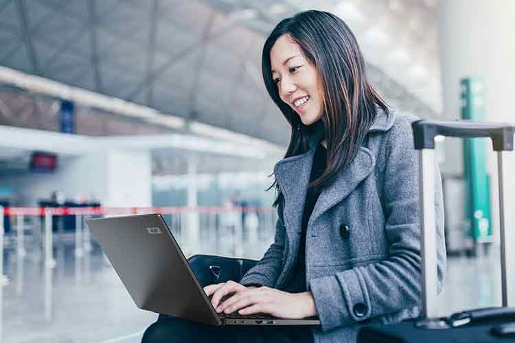 TravelMate dizüstü bilgisayar serisini tanıttı