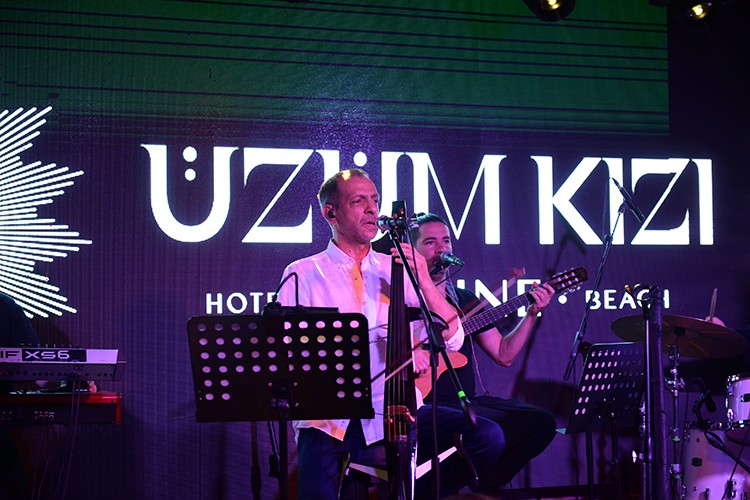 Özel büyüleyici performans