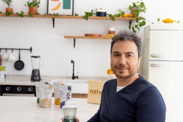 Milli Sporcu ve Dünya Bilardo Şampiyonu Semih Saygıner, Naturiga'nın