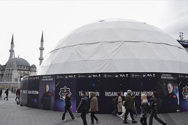 Uzay yolculuğu Türkiye'nin dört bir yandan takip edilecek