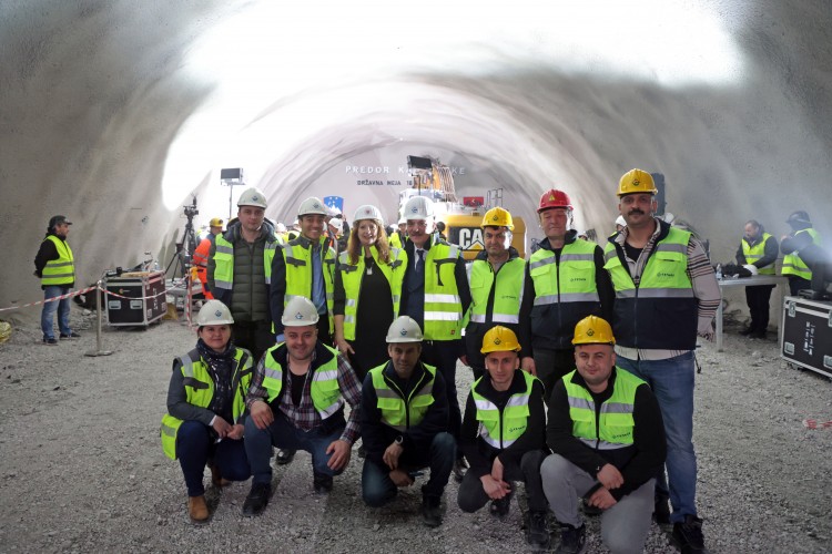 Akdeniz, Balkanlar ve Orta Avrupa'yı bağlayan Karavanke Tüneli'nde ışık göründü!