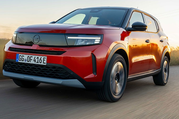 Opel Yeni Frontera modelini Türkiye'de satışa sundu