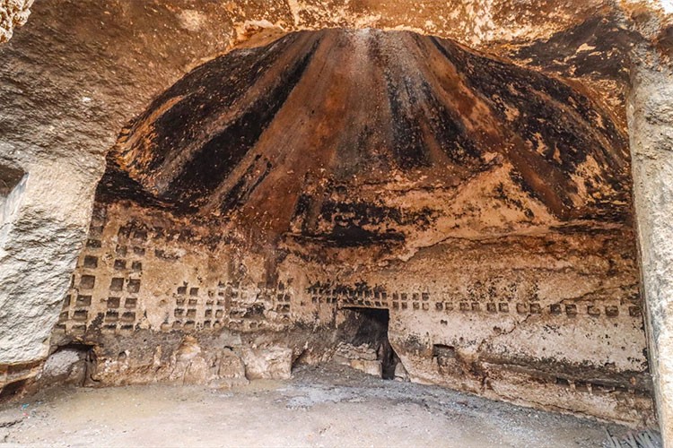 Roma dönemine ait columbariumlar kayıt altına alınıyor