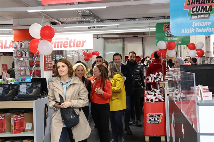 MediaMarkt'ta "Şahane Cuma" indirimleri başladı
