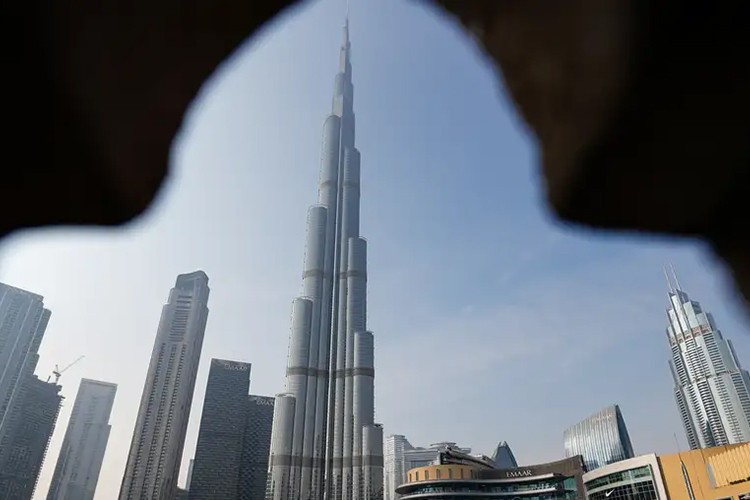 Dubai'den kaçan zenginlerin yeni gözdesi Singapur ve İsviçre