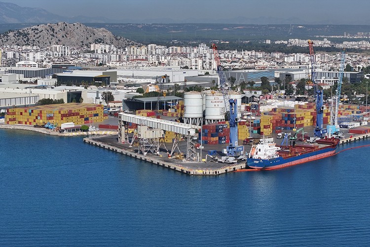 Antalya Serbest Bölge'nin ticaret hacmi arttı