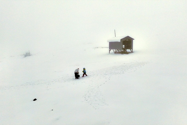 Düzce'nin 1830 rakımlı Kardüz Yaylası'na kar yağdı