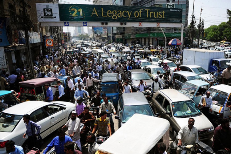 Pakistan'ın nüfusu 241,49 milyona ulaştı