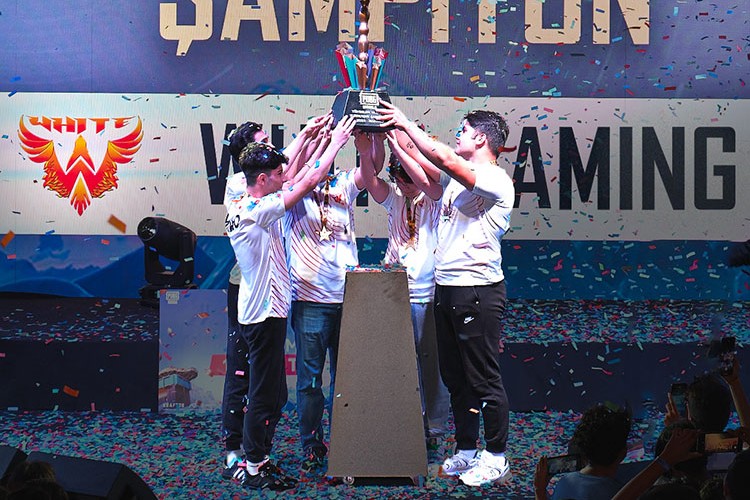 Yıldızlar Turnuvası'nın galibi White Gaming oldu
