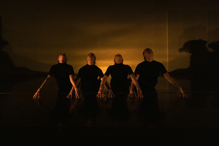 AKBANK SANAT'TA 5 ÇAĞDAŞ DANS GÖSTERİSİ