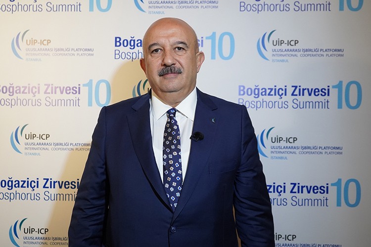 90 ülkedev zirvede buluştu