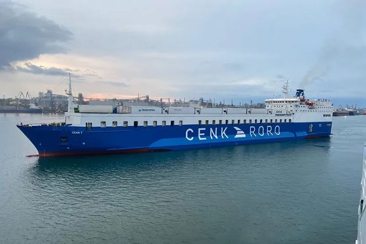 Deniz taşımacılığı ekonomiyi harekete geçiriyor