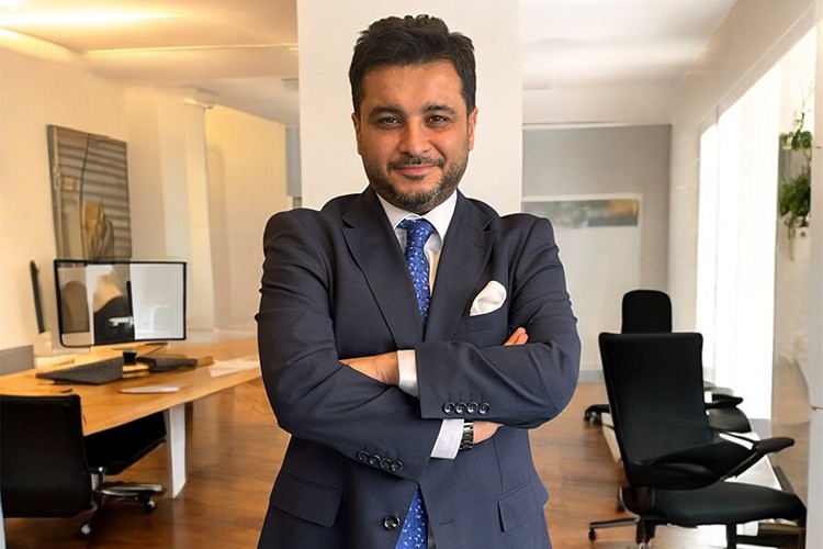 iş dünyası nakit ve teknolojiye sığınıyor