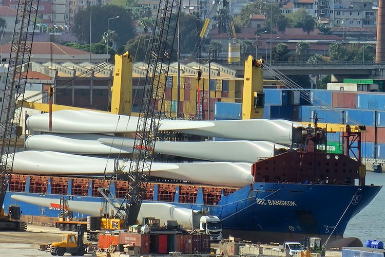 "Yerli enerjiyi ithal ekipmanla üretmeyelim"