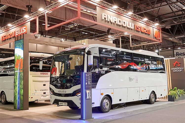 Yenilikçi Otobüs ve Midibüs Modellerini FIAA Fuarı'nda Sergiledi
