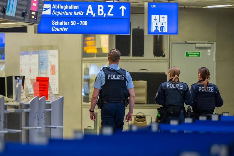 Almanya seyahat yasağı planlıyor