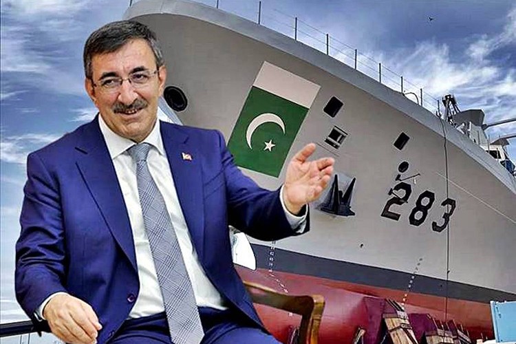 Pakistan MİLGEM Projesi'nin son gemisi PNS TARIQ suyla buluştu