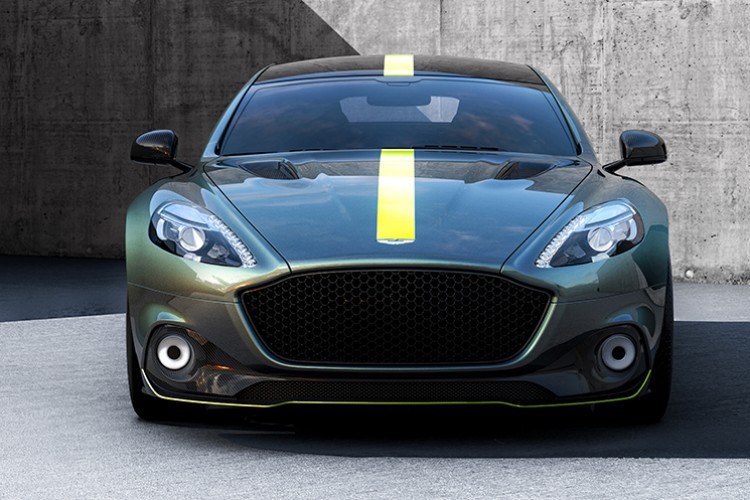 Aston Martin'den lüks bir Sedan