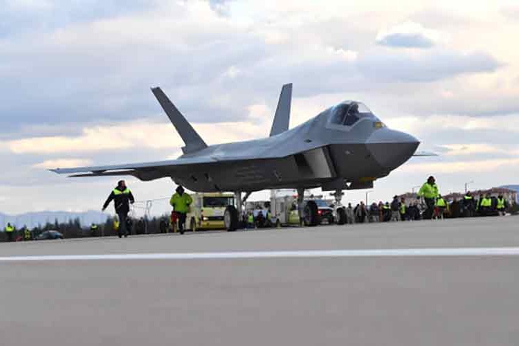 Türkiye, beşinci nesil savaş uçağı yapan beşinci ülke olacak