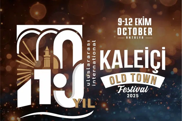 Antalya'da "10. Uluslararası Kaleiçi Old Town Festivali" sürüyor