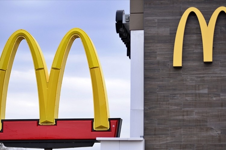 McDonald's'ın satışları 2020'den bu yana ilk kez düştü