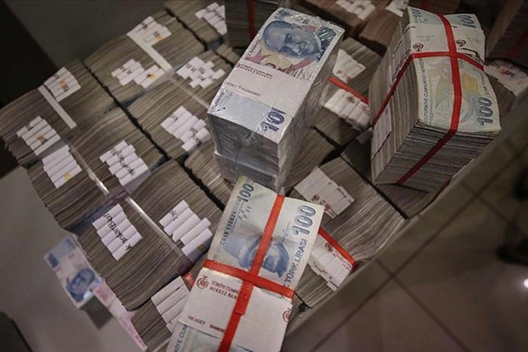 Bütçe 19.4 milyar açık verdi