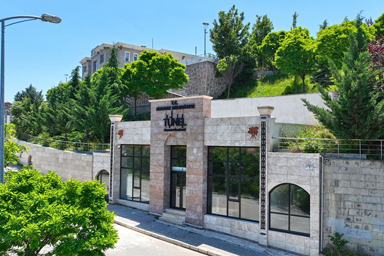 Tünel sanat merkezi açılışa gün sayıyor