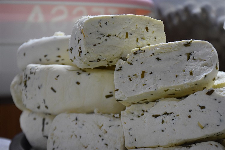 Otlu peynirin tescili için AB'ye başvuru