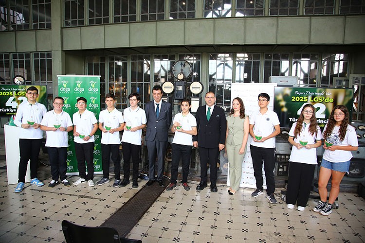 Doğa Kolejinden 2025 LGS'de 42 Türkiye birincisi