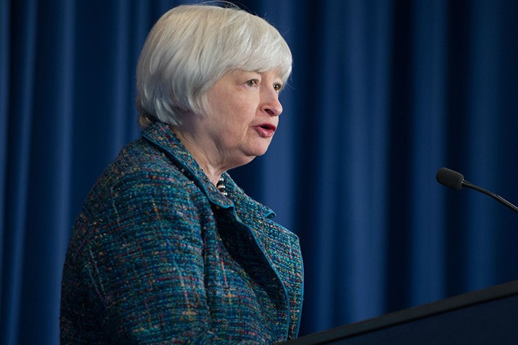 Yemin ederek göreve başladı