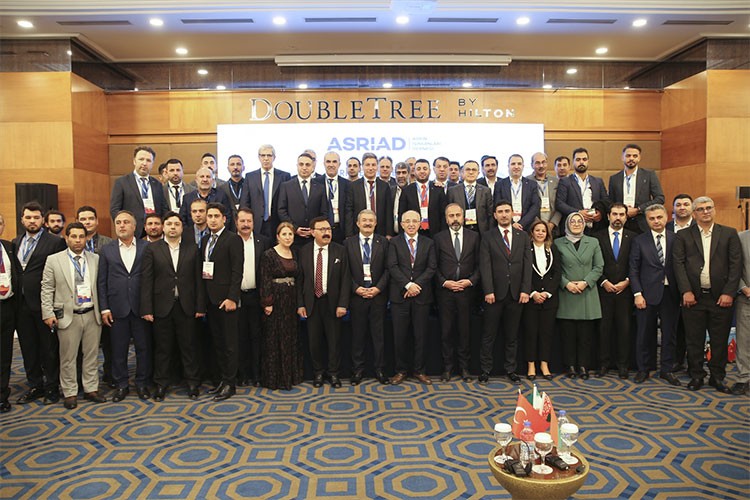 an'da "Türkiye-İran-Belarus Üçlü Ticaret Zirvesi" düzenlendi