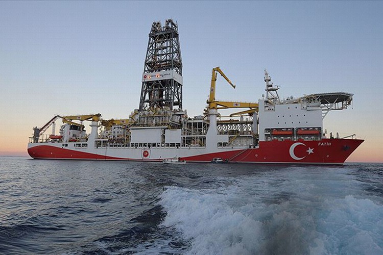 AB'den sondaj tehdidi