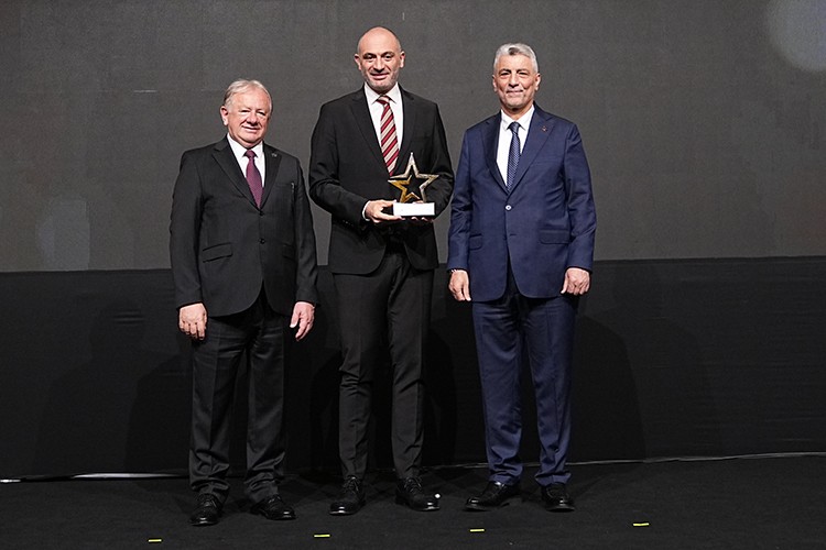 Shell&Turcas, madeni yağ ihracatında 10 yıldır zirvede