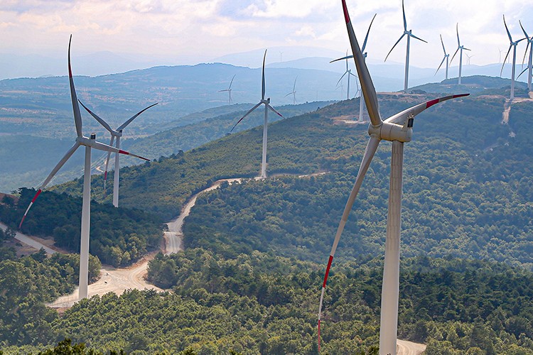 Akfen Yenilenebilir Enerji'den 2023 Yılında 4.5 Milyar TL'lik Net Kâr