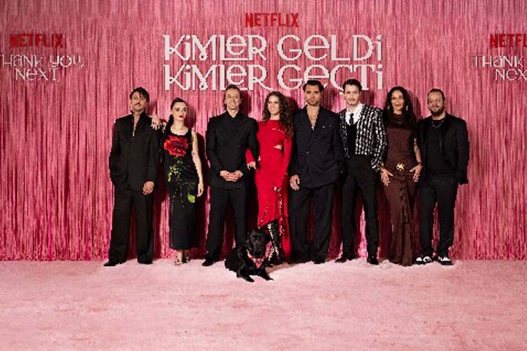 Serenay Sarıkaya'nın yeni dizisinin galası yapıldı