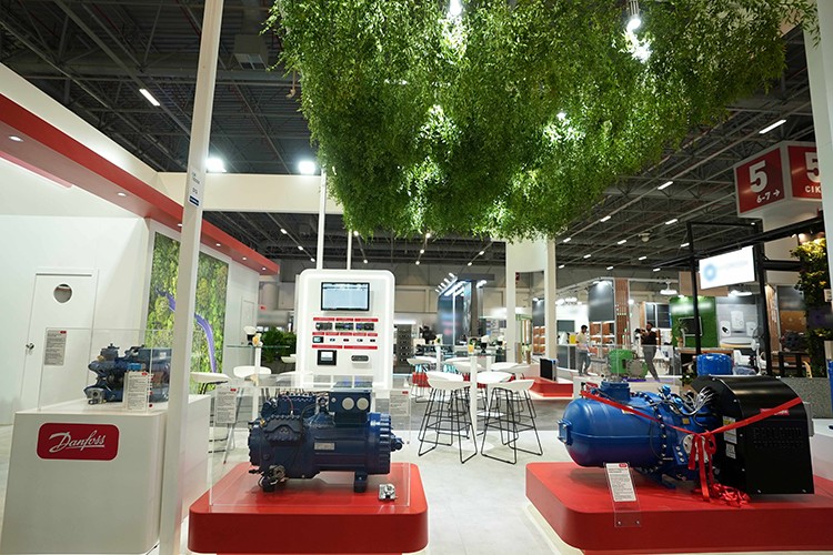 Yeni kompresör portföyünü ve marka dönüşümünü tanıttı