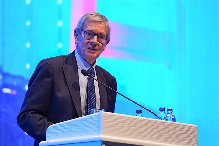 "Avrupa ve Asya Zirvesi" İstanbul'da başladı