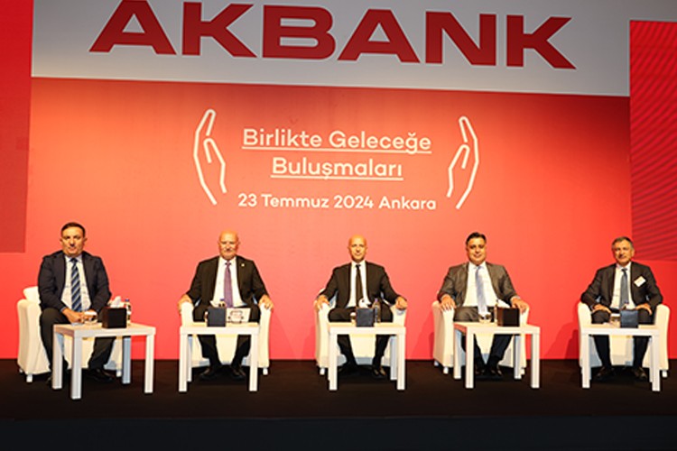 Akbank, İş Dünyasının Liderleriyle Birlikte Geleceği Şekillendirmeye Devam Ediyor