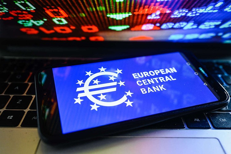 Küresel piyasalarda gözler ECB'nin faiz kararına çevrildi