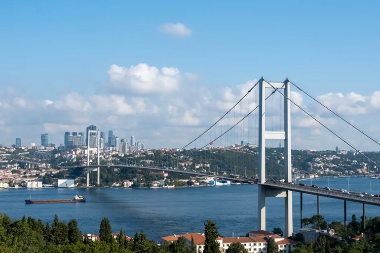 Köprü ve otoyollara yeni yılda zam geliyor