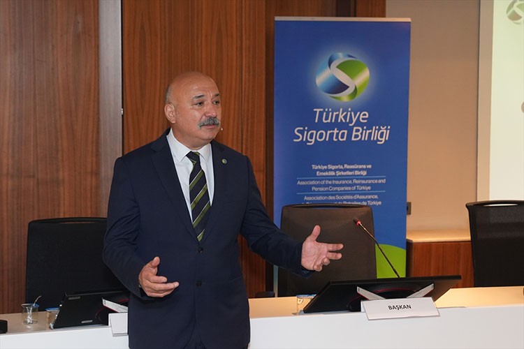 Sigorta sektörü 30 milyar dolar büyüklüğe ulaşıyor