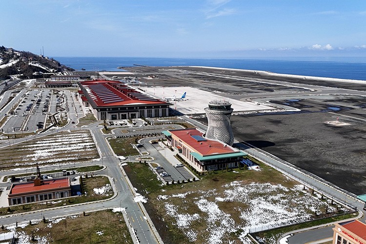 Rize-Artvin Havalimanı'nı 2,8 milyon yolcu kullandı