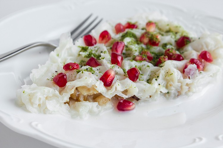 Güllaç ve Ramazan pidesi