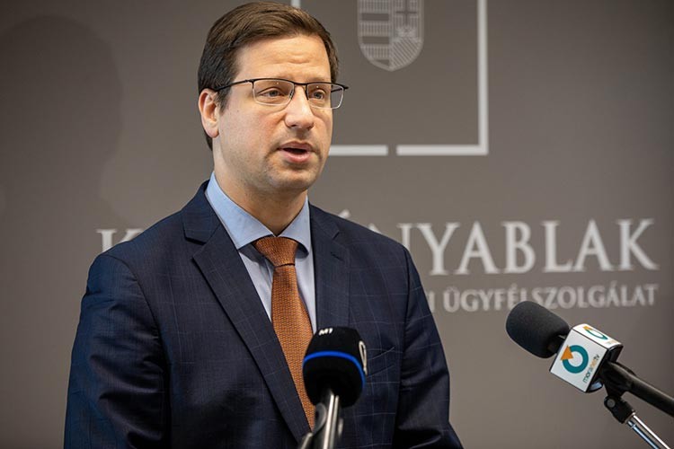 Macaristan'da acil durum ilan edildi