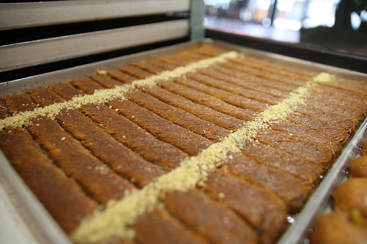 100 ton tescilli burma kadayıf tüketildi