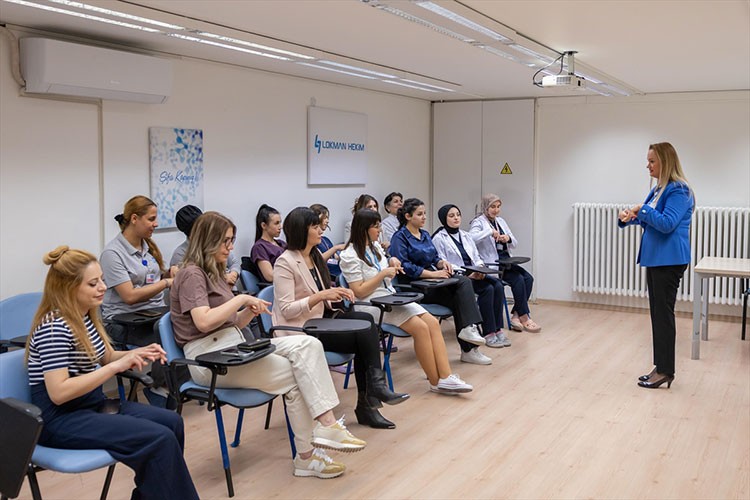 Lokman Hekim'den İşaret Dili ve Temel İletişim Atölyesi