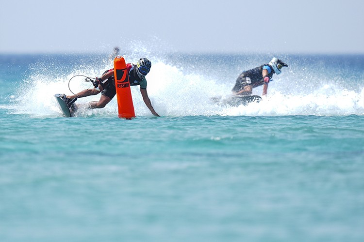 Dünya Motosurf Şampiyonası, Çeşme'de başladı