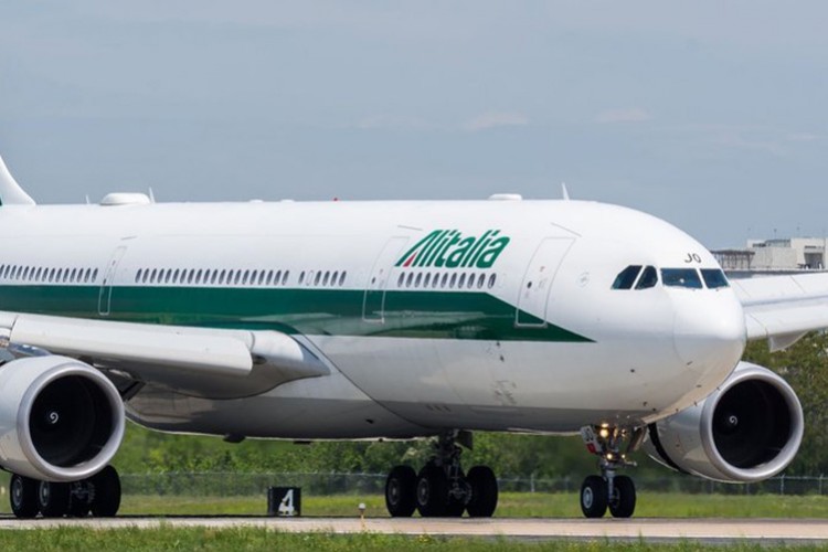 65 yıllık Alitalia faaliyetini noktaladı